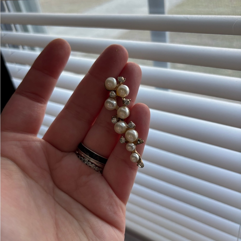 Elegant Pearl and Gold Earrings